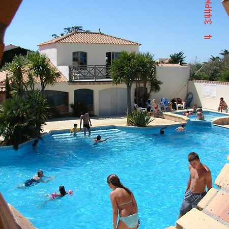 Camping Barataud Saint-Denis-dʼOléron Extérieur photo