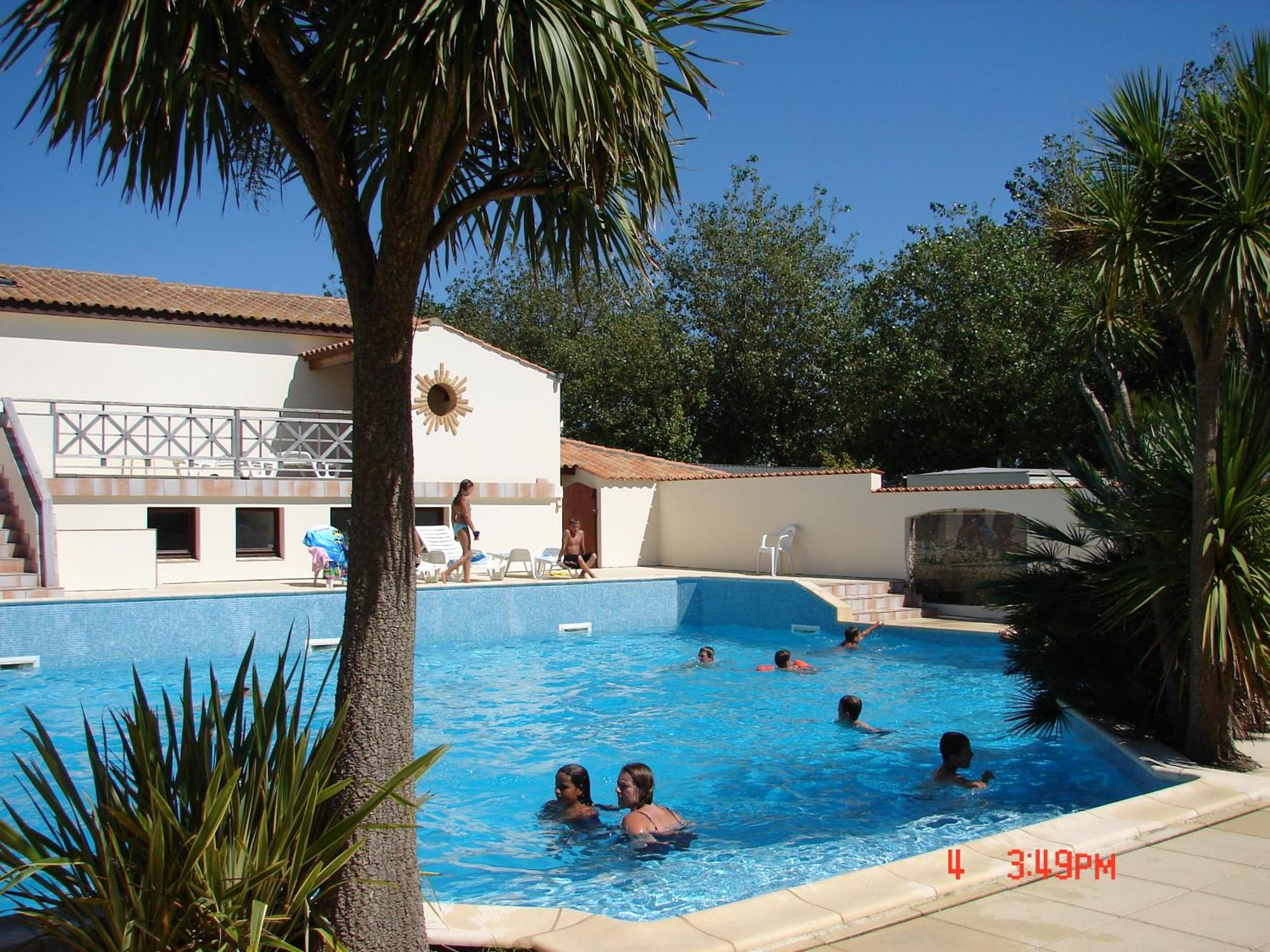 Camping Barataud Saint-Denis-dʼOléron Extérieur photo