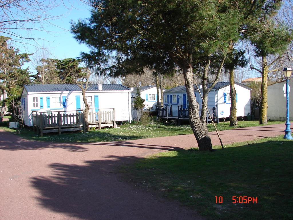 Camping Barataud Saint-Denis-dʼOléron Extérieur photo